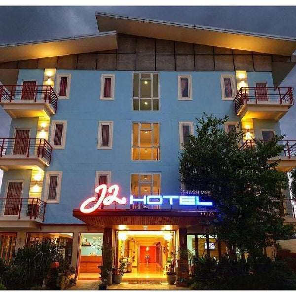 J2 Hotel