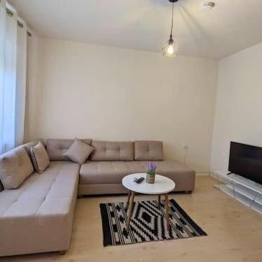 Modern Cozy Apartment 10 Min Walk to Skanderbeg Square Thumbnail
