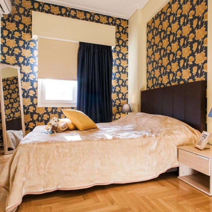 Private Central View rooms in apartment near to Acropolis Metro Station Thumbnail