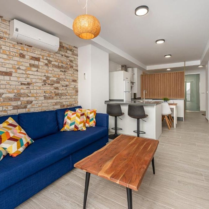 LA TRINIDAD SUITES