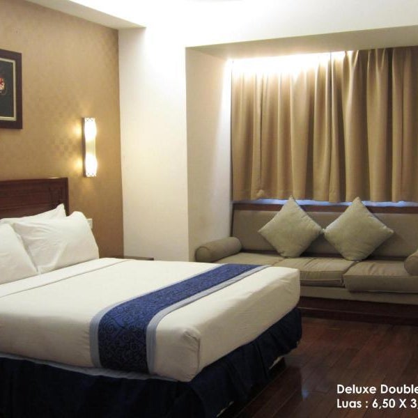Grand Orchid Hotel