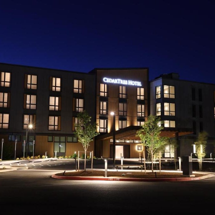 Cedartree Hotel Portland Hillsboro