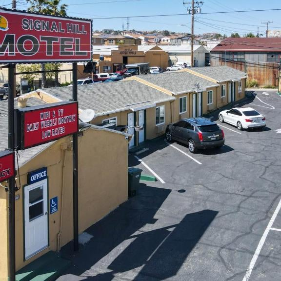 SIGNAL HILL MOTEL BEACH MOTEL Thumbnail