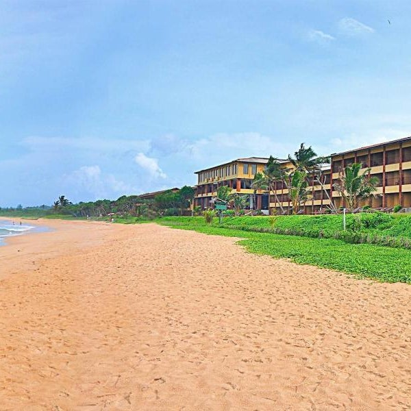 The Long Beach Resort