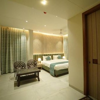 HOTEL LAKSH