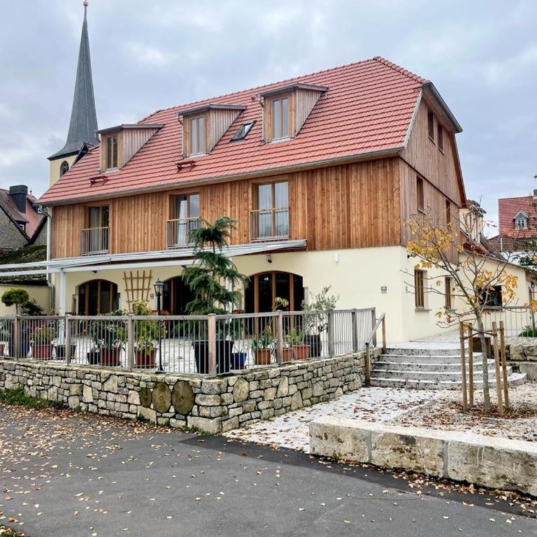 Hotel Maroggo Schenke Fränkisches Wirtshaus am Main