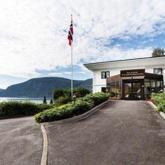 Olden Fjordhotel Thumbnail