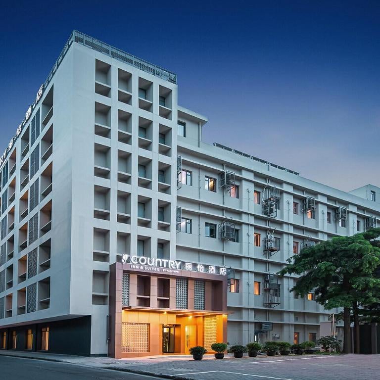 Country Inn & Suites by Radisson Shanghai Hongkou Football Stadium Chifeng Road Metro Station Thumbnail