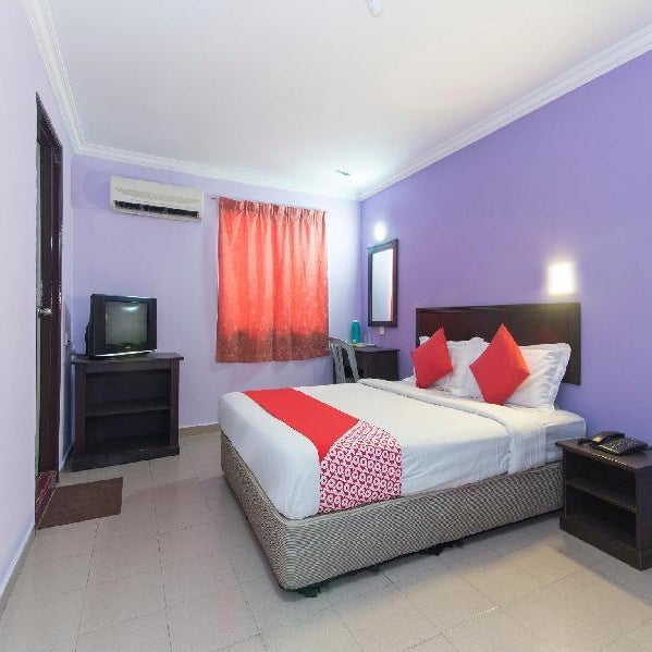 Super OYO 473 Comfort Hotel 2