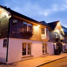 The White Lady Hotel Thumbnail