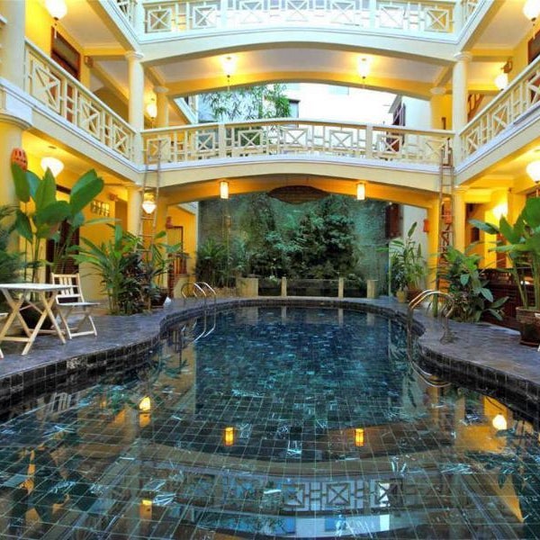 Thanh Van Hotel