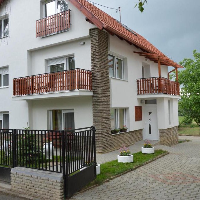 Varga Apartman Heviz