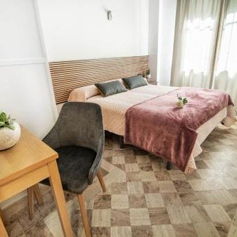 Hotel Reina Mora
