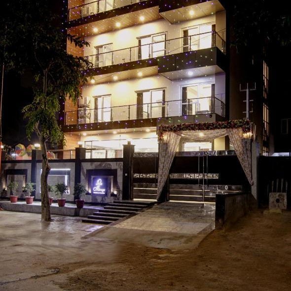 Hotel La Mirage Noida