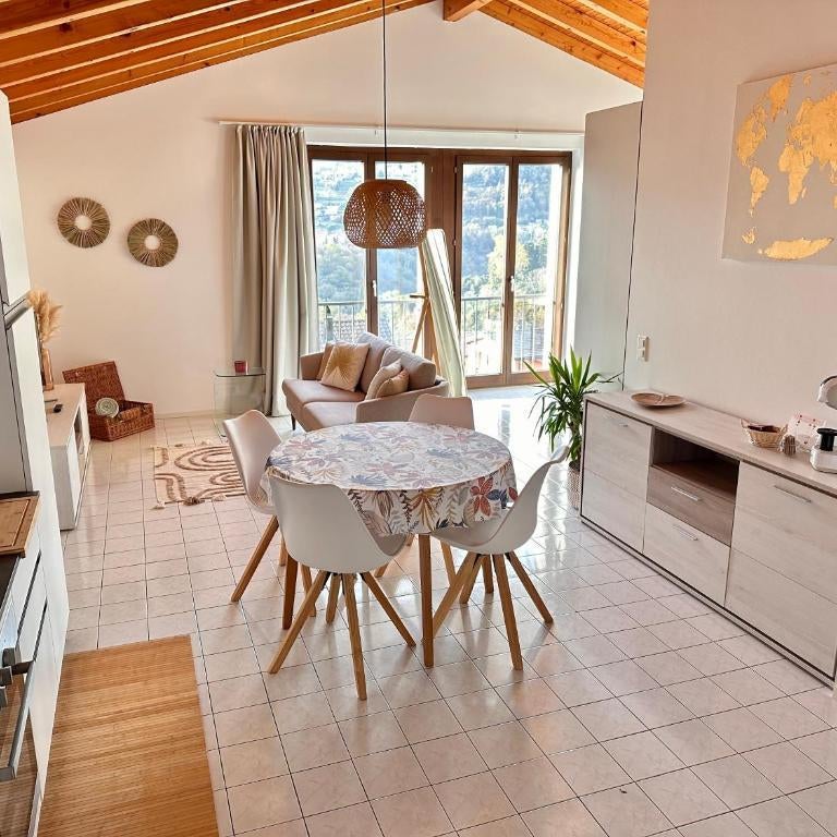 Suite With View - Free Parking - Appartamento Aurora Lugano Thumbnail