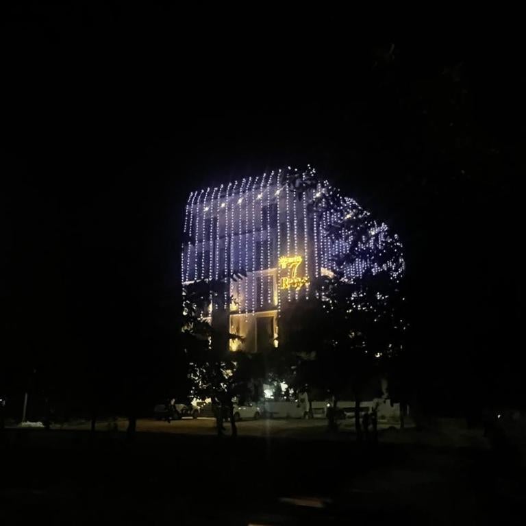 7 Rays Hotel 
