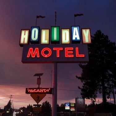 Holiday Motel Bend Thumbnail