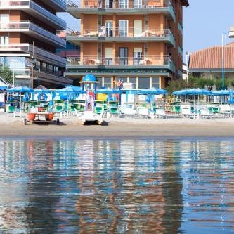 Hotel Cola Frontemare
