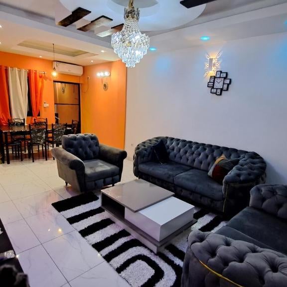 Residence GermanoTech Logbessou appartement meublé 2ch,1salon eau chaude,Wifi,parking,virgile,menagere,canalsat Thumbnail