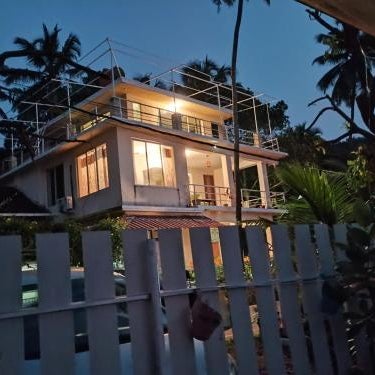 GS Home on the Bay- Super Sea & Garden view Glass studio apartment