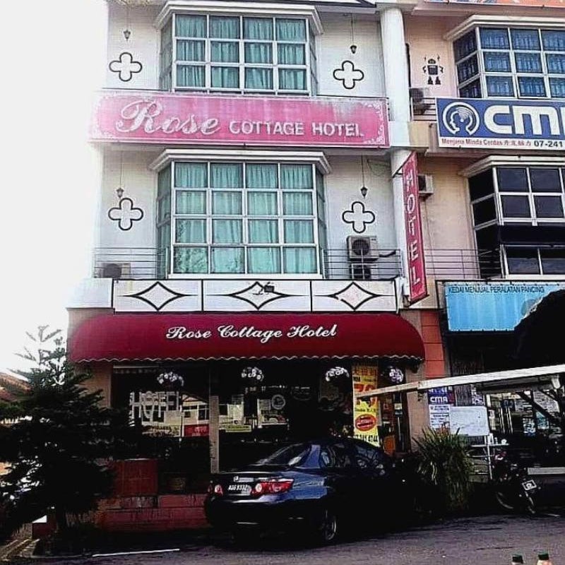 Rose Cottage Hotel Taman Perling