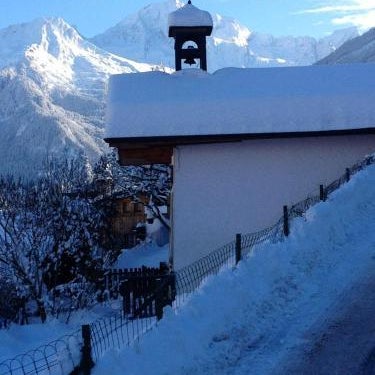 Chalet chaleureux à Courchevel avec vue sur la montagne