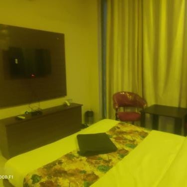 Hotel The Pearl Grand - Top Rated ! Most Awarded ! Parking ! Lift ! Luxury Rooms ! Best Selling Thumbnail