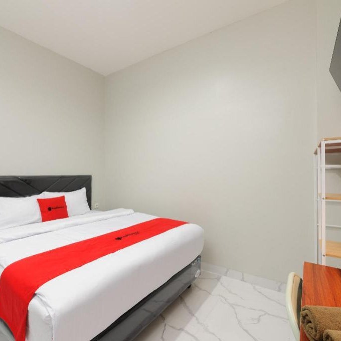 RedDoorz near GSG UNILA Lampung Thumbnail