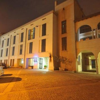 Parini Hotel