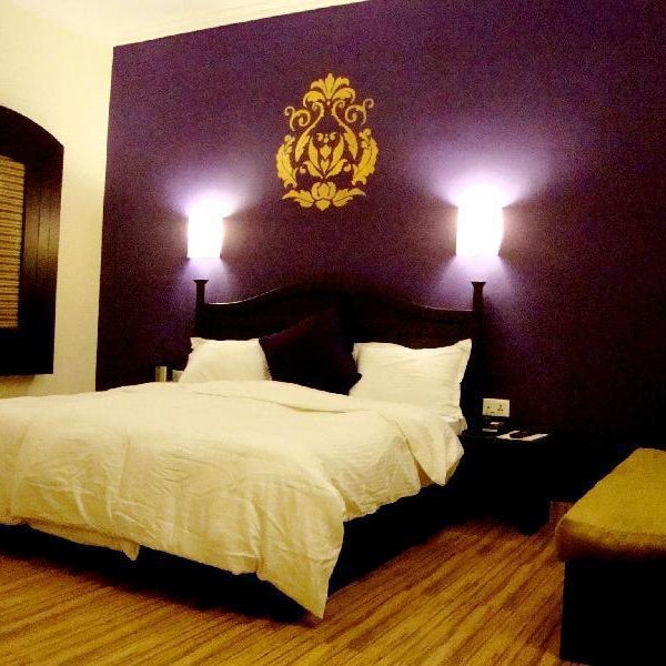 La Casa Hotel