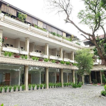 Hotel Catur Putra