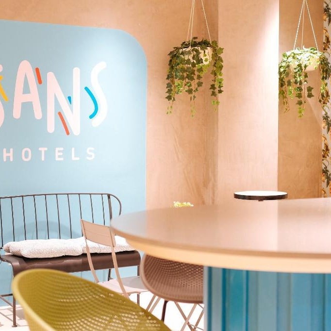 Sans Hotel at One JD Place Makati by RedDoorz Thumbnail
