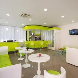 Hotel Scarlet Thumbnail