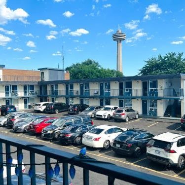 Fairway Inn by the Falls Thumbnail
