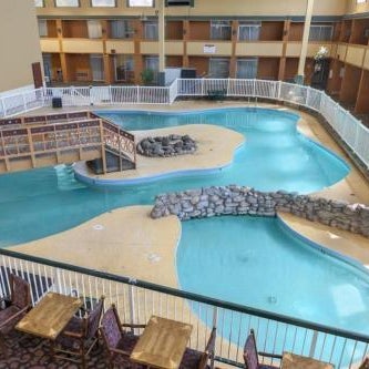 Clarion Inn & Suites and Convention Center Thumbnail