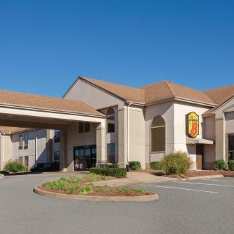 Super 8 by Wyndham Olive Branch Thumbnail