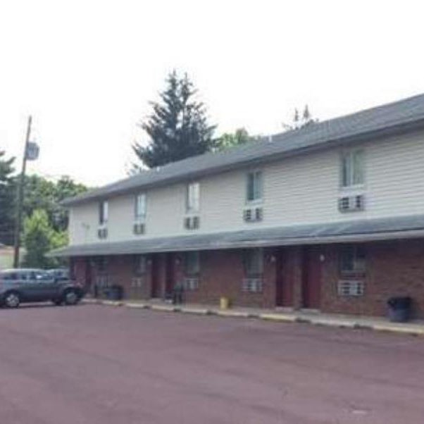 Knights Inn - Center Valley PA