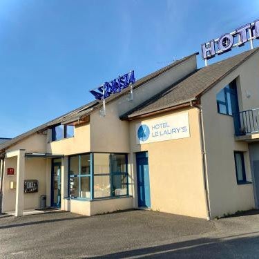 Hôtel Le Laury's-hôtel calme proche de Rodez avec parking privé gratuit-Arrivée après 20h possible via borne automatique