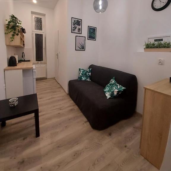 Little room 7 - pokój z prywatną łazienką i aneksem