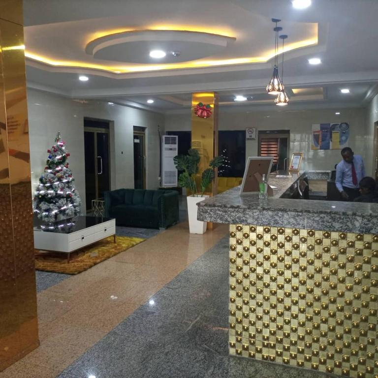 Leadwort Hotel Thumbnail