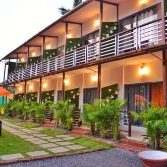 YogiTree Beach Resort & Cafe - 100m from Morjim Beach