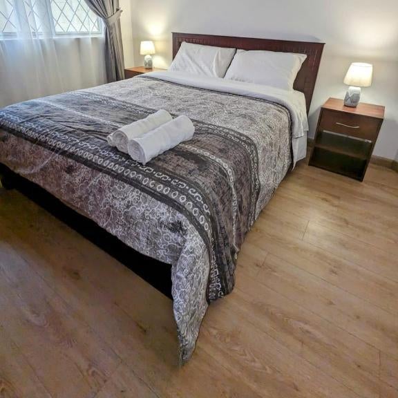 Beautiful room near everything 1 Thumbnail