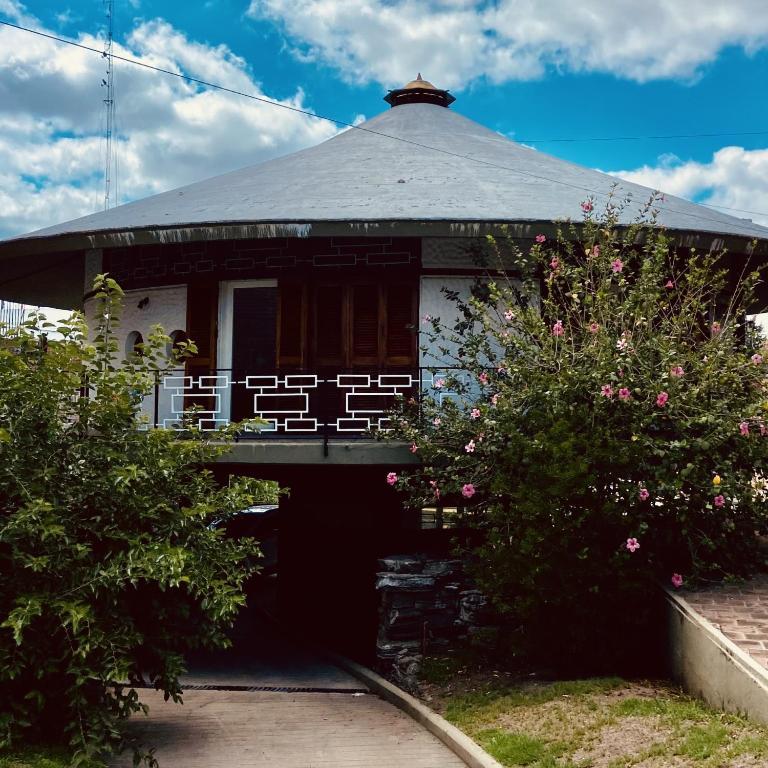 La Casa Redonda del Cerro Thumbnail