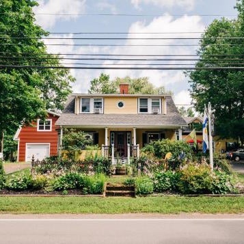 Farmhouse Inn B&B Thumbnail
