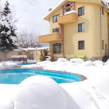 Family Hotel Iv