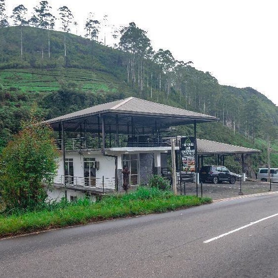 Singing Hills Hotel