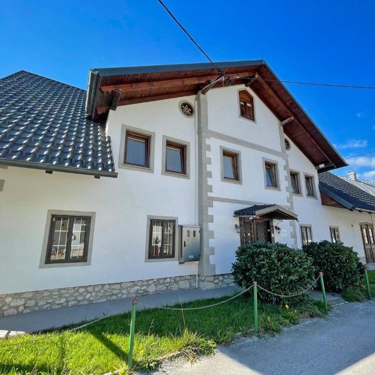 Zotlar House Thumbnail
