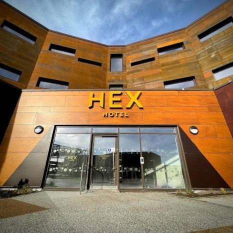 Hex Wildlife Hotel at Yorkshire Wildlife Park