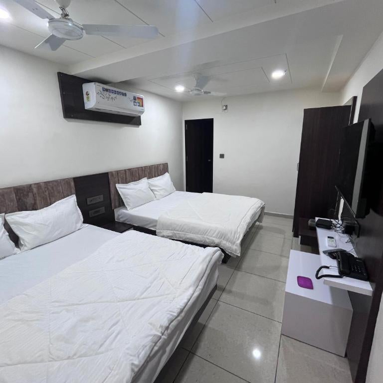 Hotel O Nana Chiloda Near Airport Formerly Green Valley