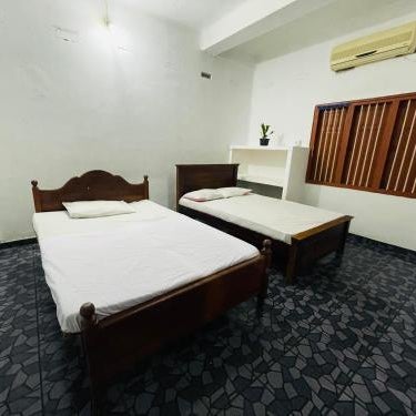 Jaffna Ratnam Holiday Home -AC